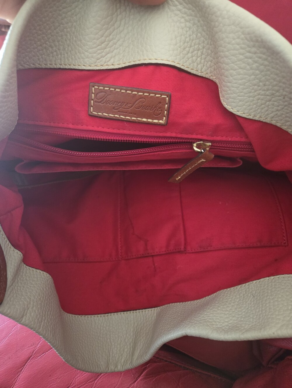 Dooney & Bourke Cream Leather Shoulder Bag with Brown Trim - Picture 5 of 7